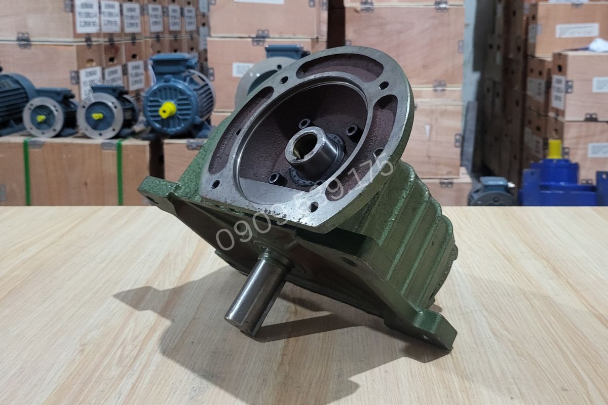 Hộp giảm tốc trục vít WPDX